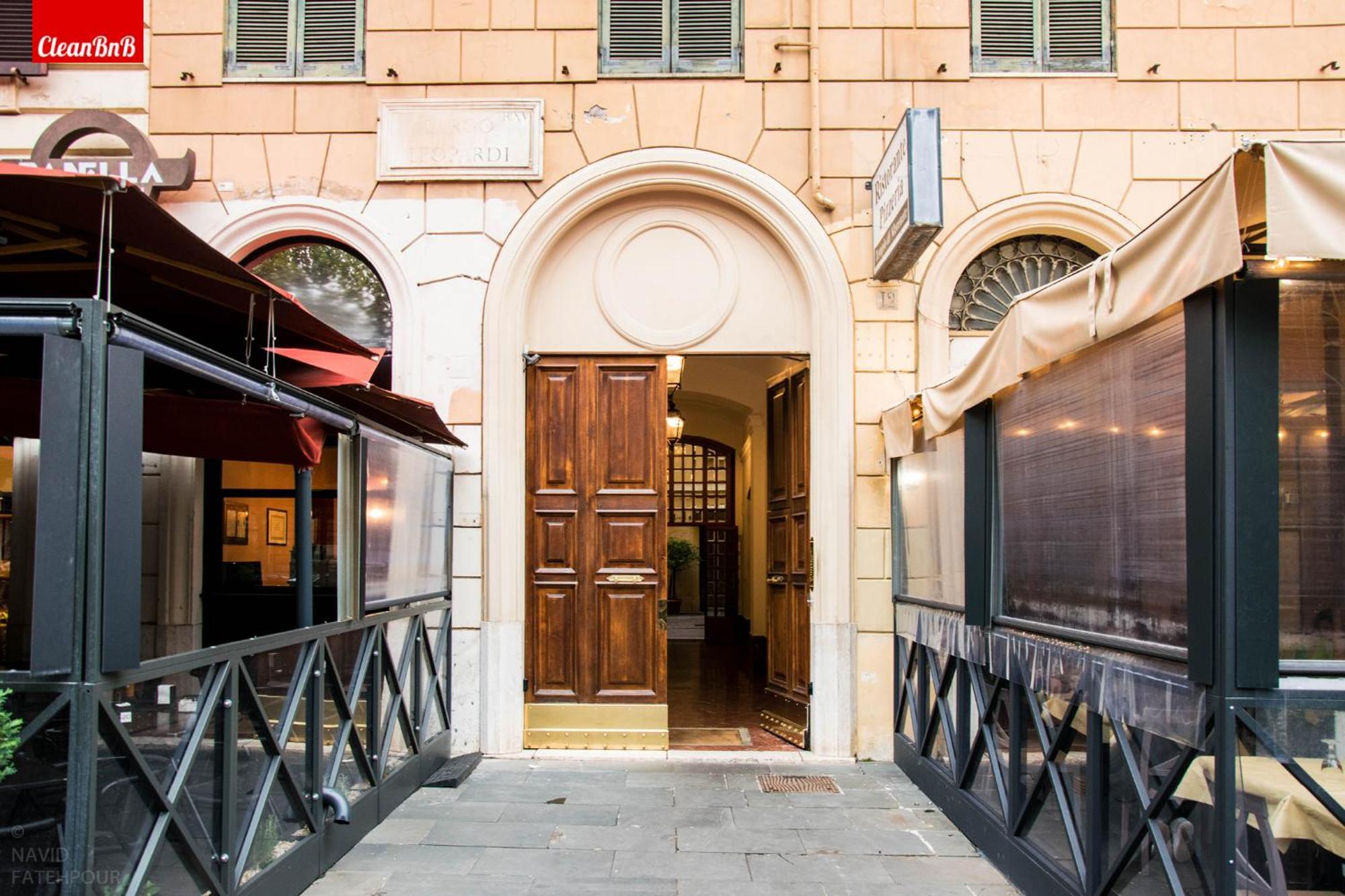 Largo Leopardi Modern Apartment Rome Luaran gambar